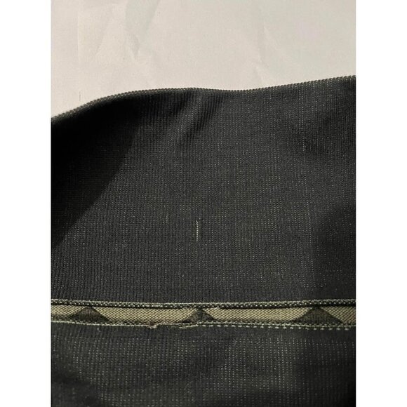 Lululemon ebb to street Pants Green And Black Chevron Pattern Size 4 - Picture 10 of 10